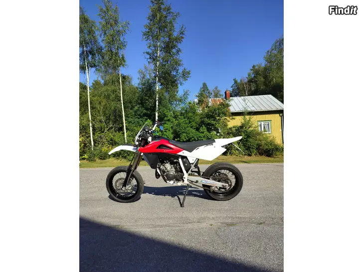 Säljes Husqvarna SM 125