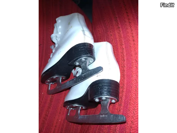 Myydään Snygga Vita 32 flick-skrinnskorJOFA 230