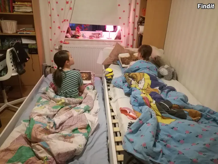 Myydään Ikean 90 cm sänky kaverisängyllär