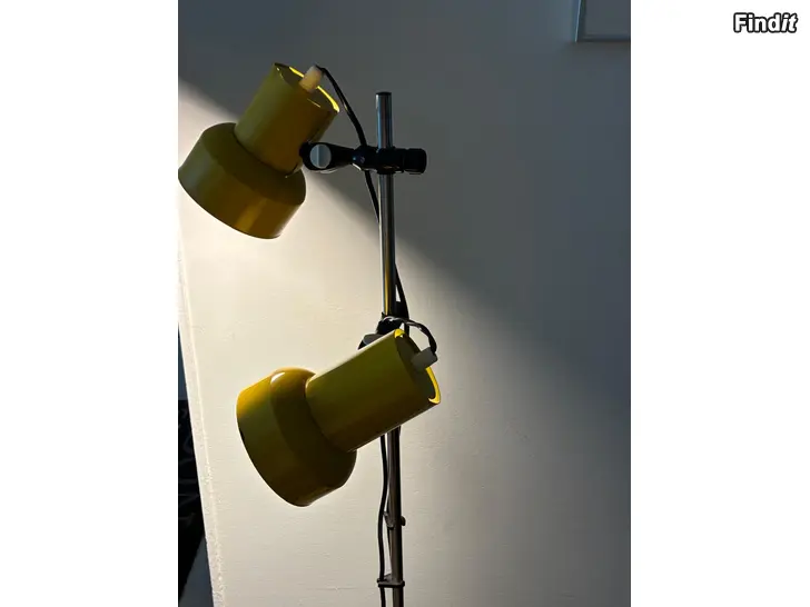 Myydään Retro lattiavalaisin