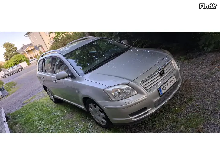Myydään Myytävänä Toyota avensis 1.6 2004 juuri katsastettu
