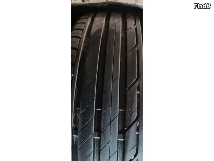 Myydään Kesärenkaat 215 50 18 Bridgestone Turanza