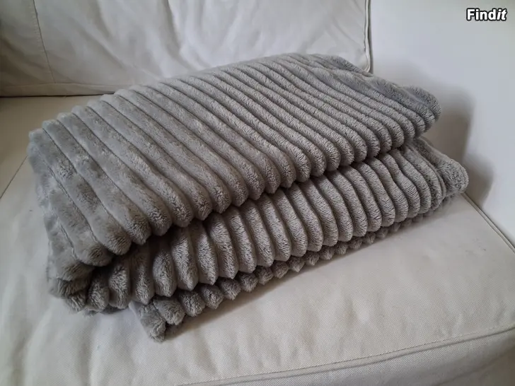 Säljes filt / torkkupeitto