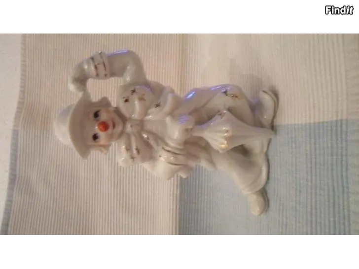 Säljes Posliini figuuri Vintage