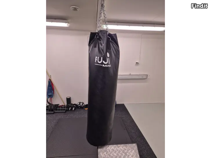 Säljes Boxningssäck 150cm + handskar