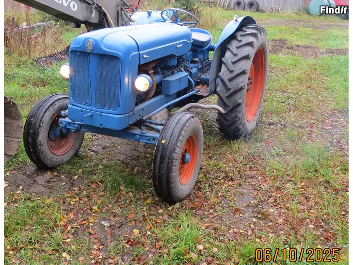 Säljes Ford Major