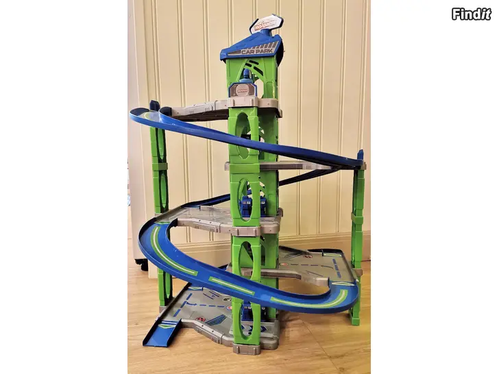 Säljes Stort garage för leksaksbilar