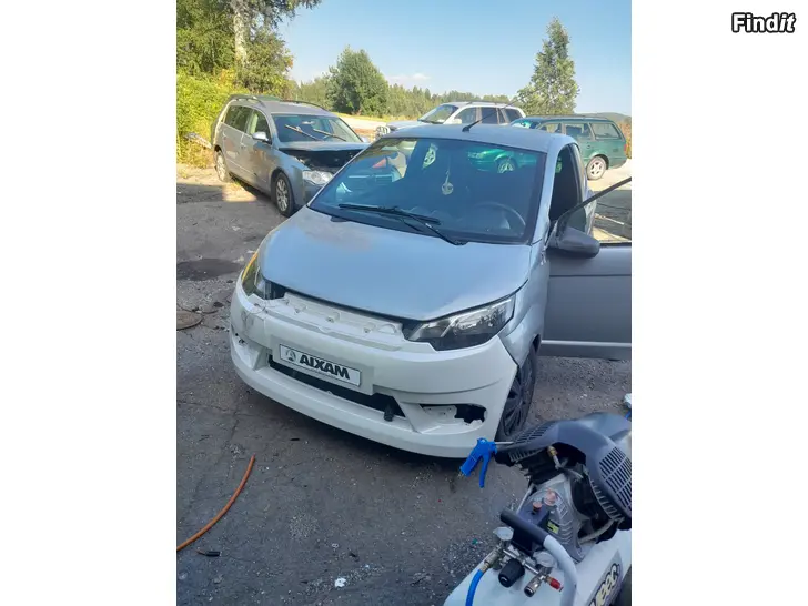 Säljes Aixam city 8-2016 mopoauto ajettu 52 000km..pientä laittoa plastiikoissa.uus variaattori.2500e