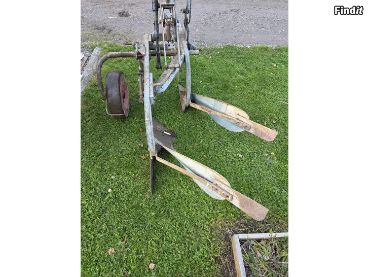 Säljes Fiskars plog