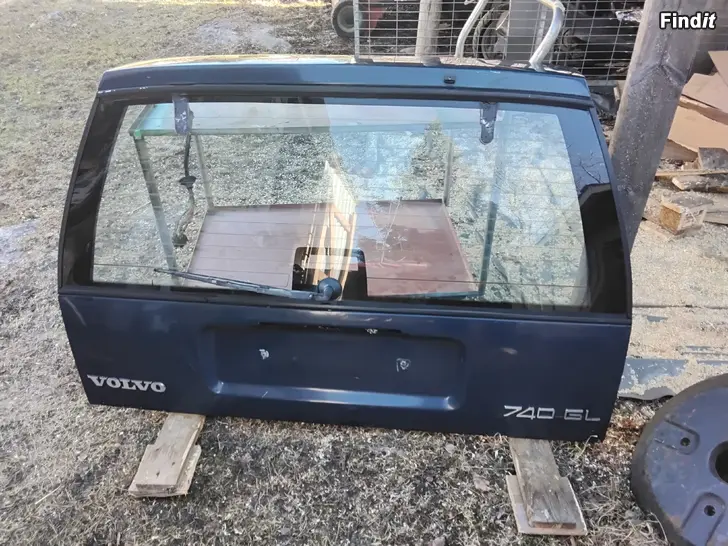 Myydään Volvo 740 Takaluukun kansi