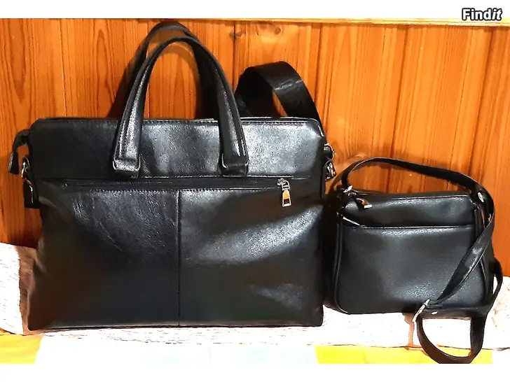 Myydään Käsilaukkuja 2kpl