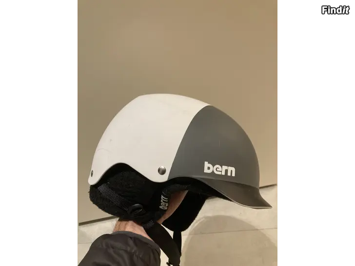 Säljes Slalom hjälm L