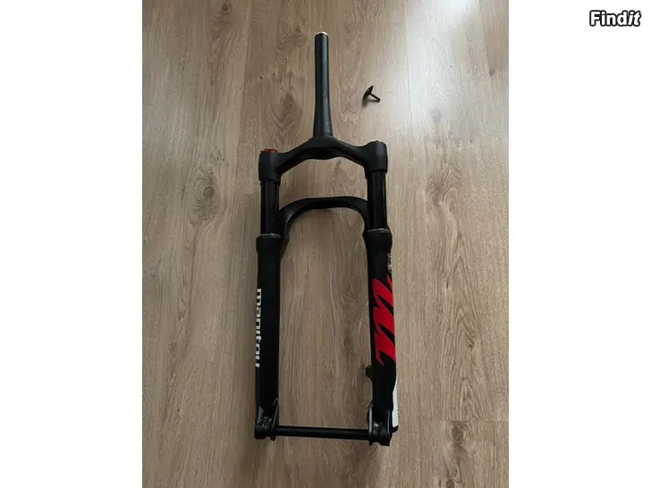 Myydään Manitou Mastodon Pro STD 100mm