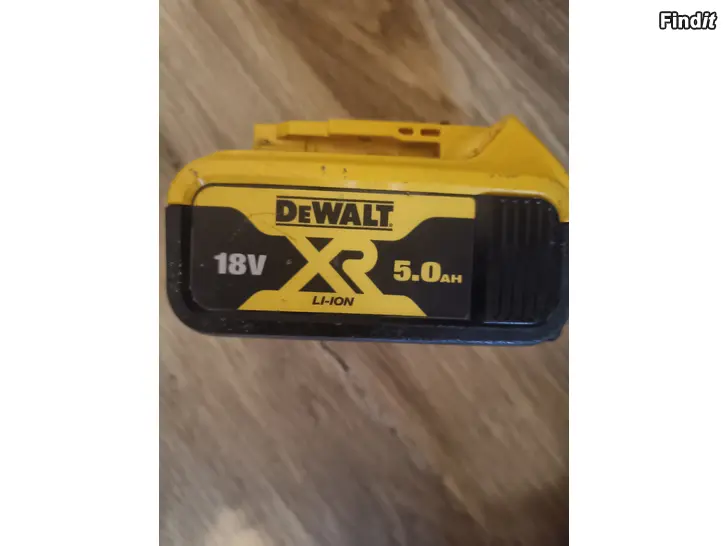 Myydään DeWalt 18v 5.0ah akku