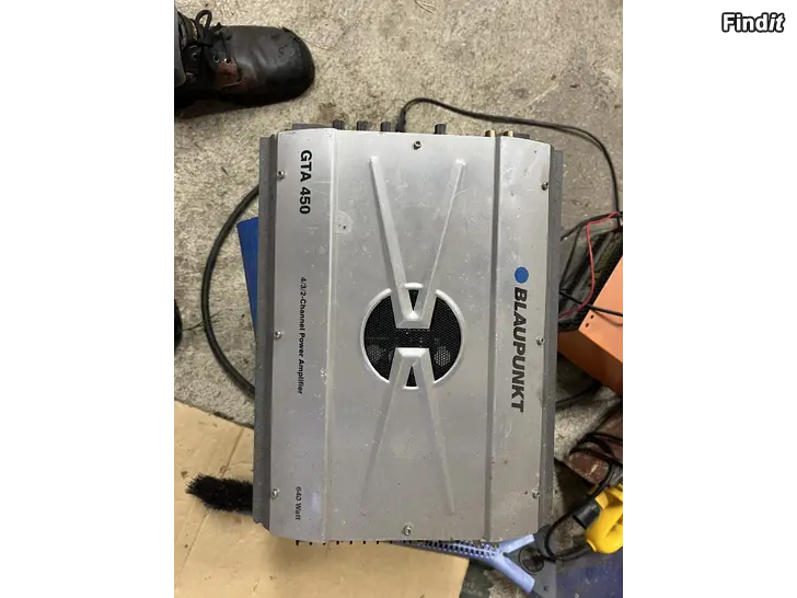 Myydään Bilstereo