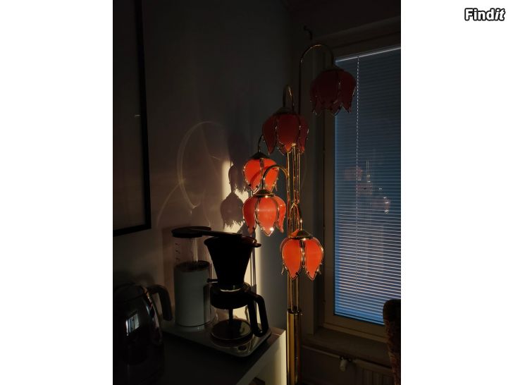 Myydään Kissankello golvlampa/valaisin
