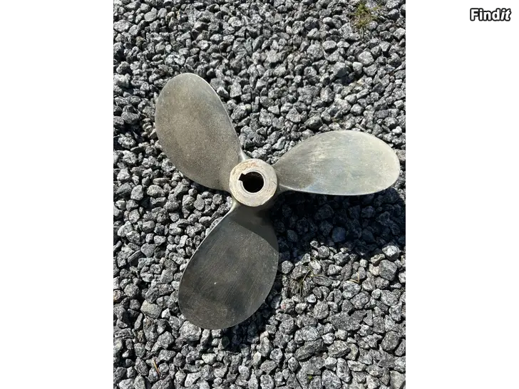 Säljes Propeller 13x16