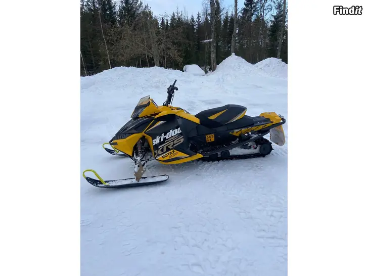 Säljes Skidoo mxz 800 2012 säljes i delar
