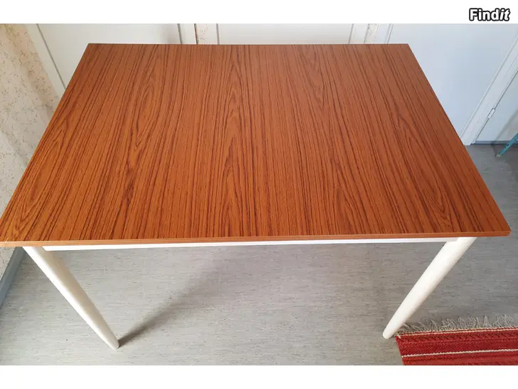 Säljes Köksbord