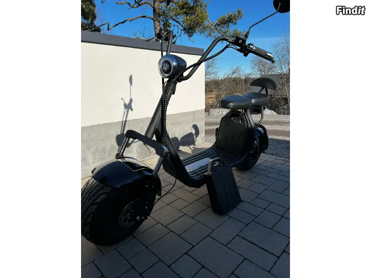 Säljes Myydään Easy Rider M plus sähköskootteri