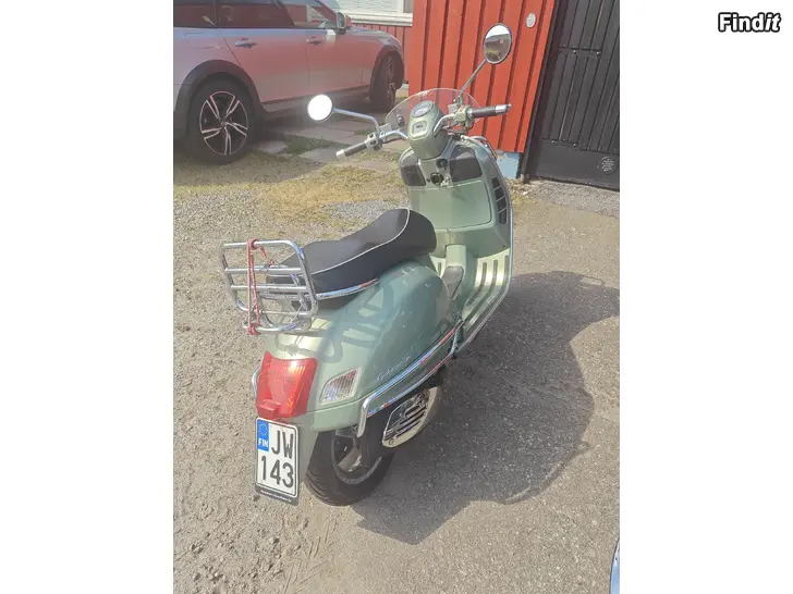 Myydään Myydään Vespa gtv 250