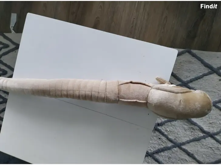 Myydään Alien chestburster