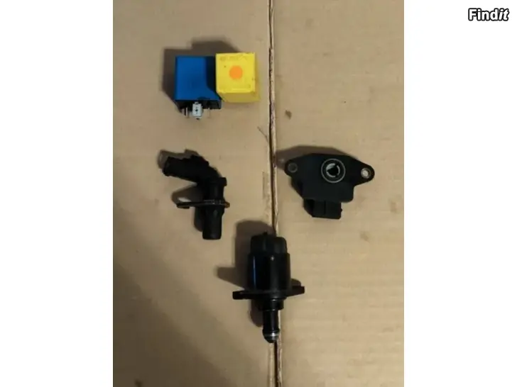 Myydään Releet Bitron polttoainepumpunrele kaasuläpäanturi