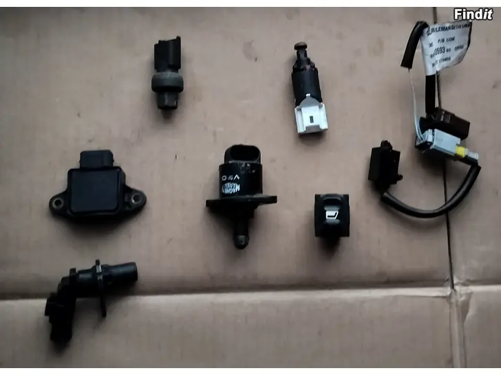 Myydään Ilmastoininpainekytkin jarruvalokytkimenanturi tyhjäkäyntianturi kampiakselinanturi kaasuläpäanturi