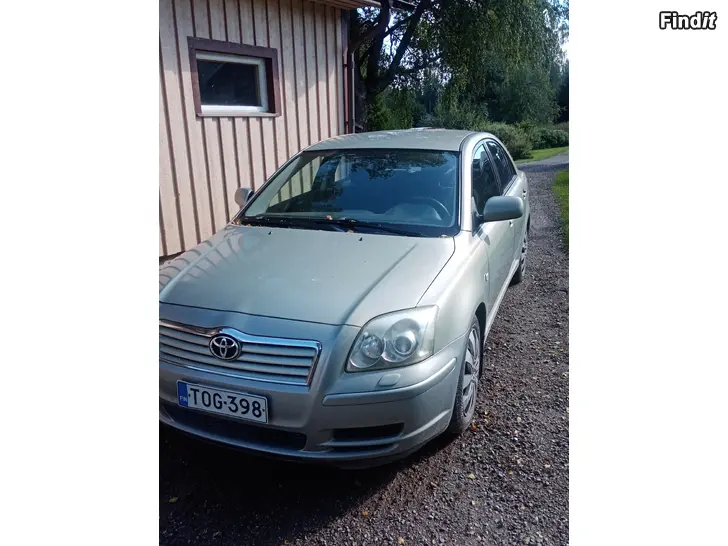 Myydään Toyota avensis hyvä kuntoinen