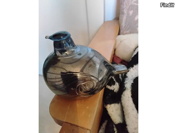 Säljes Signerad Oiva Toikka fågel