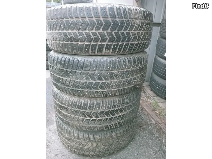 Myydään Nastarenkaat 205/55R16 94T vanteet 5-110 Opel