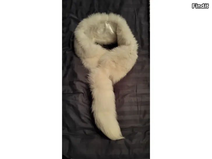 Säljes Äkta rävpäls / rävsvans 115 cm  vit, med fäste