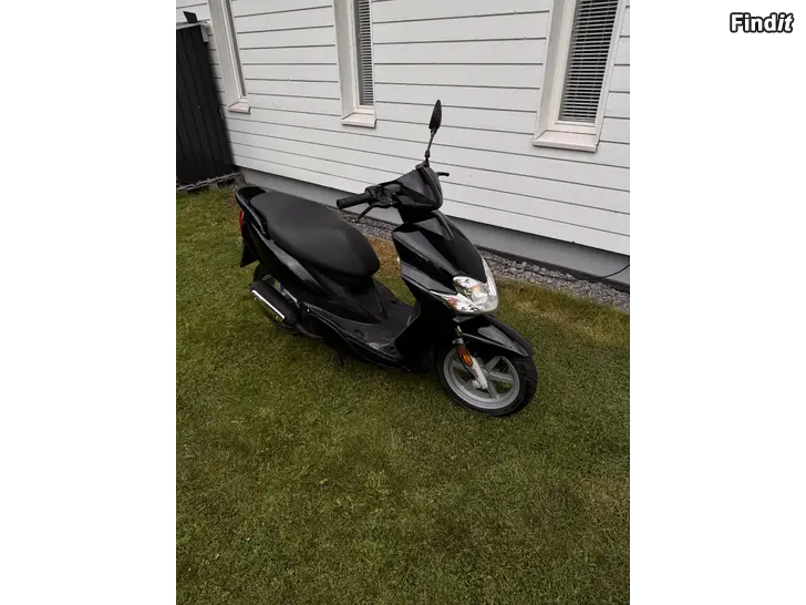 Myydään Yamaha Jog 50