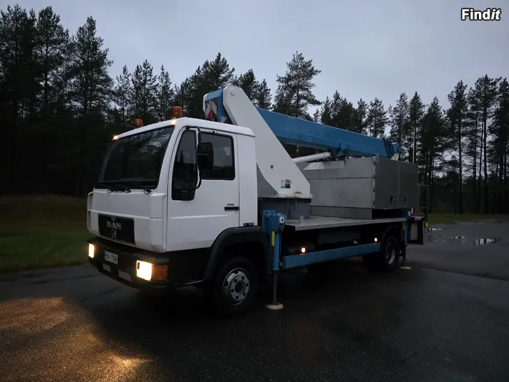 Myydään Nostokoriauto man