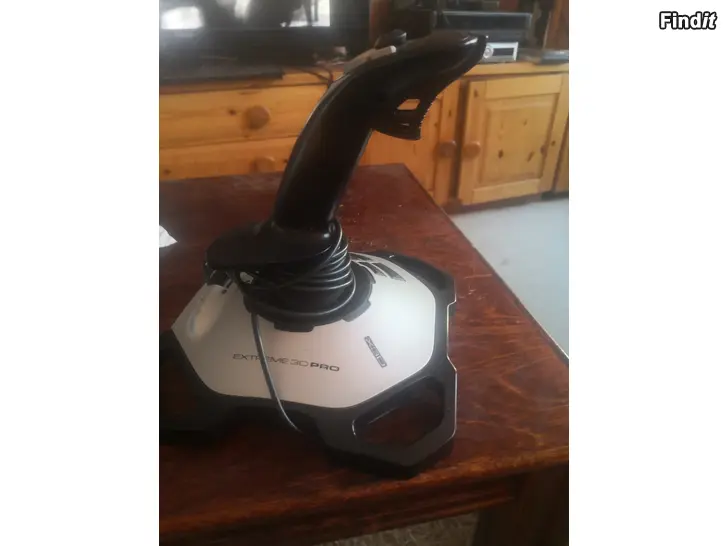 Myydään Pelikoneen tarvikeita