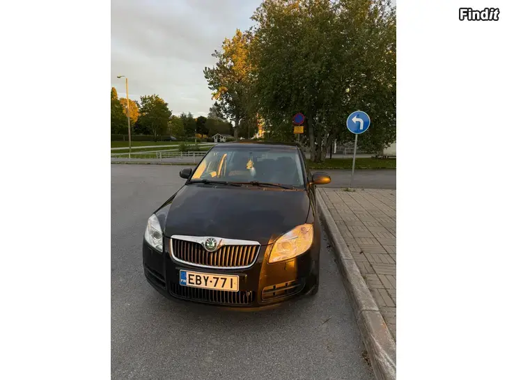 Myydään skoda fabia
