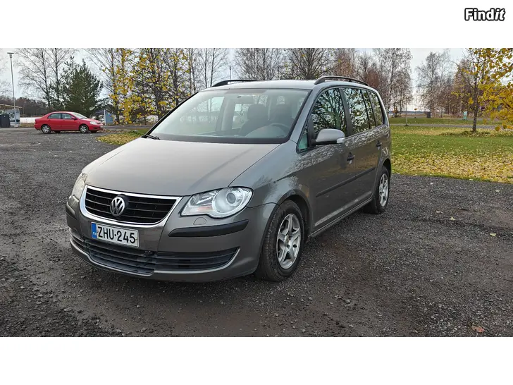 Myydään Touran 1.9tdi