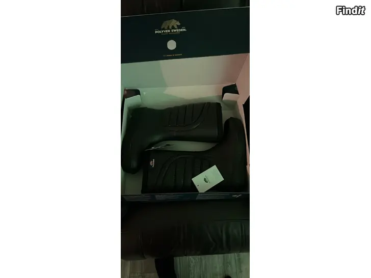 Säljes Polyver vinterstövlar