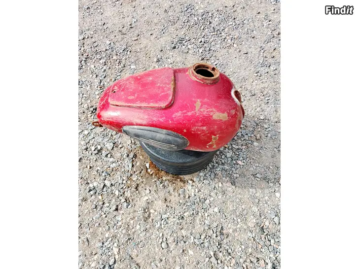 Myydään Tank