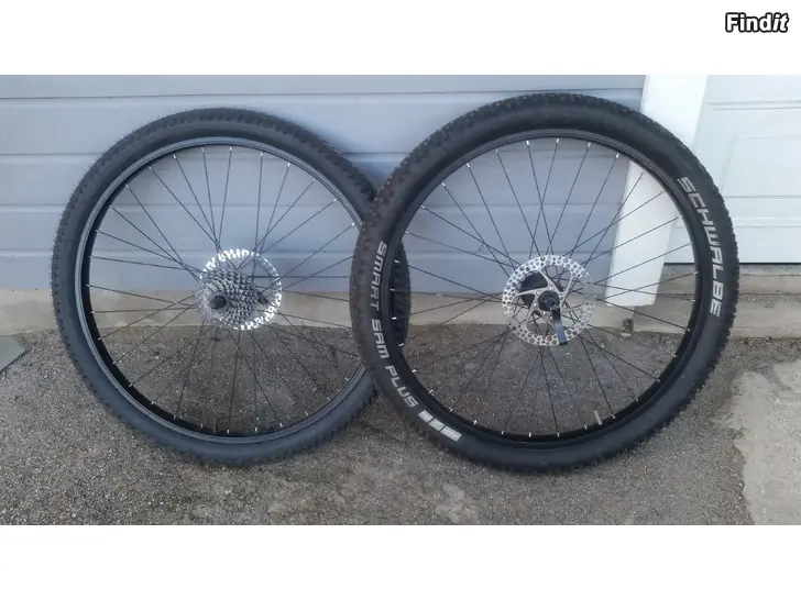 Säljes Maastopyörän vanteet ja renkaat 26tum 60e