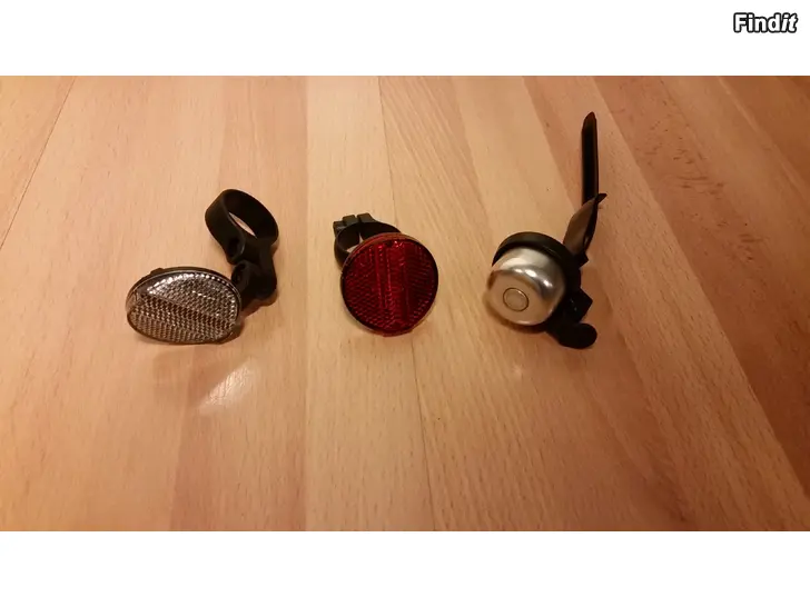 Säljes Heijastinsetti ja soittokello polkupyörään uudet 3e
