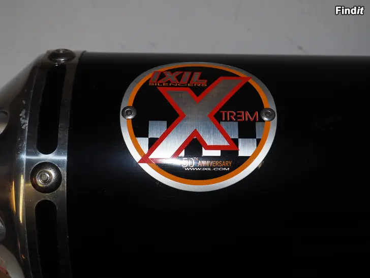 Myydään Ixil Silencers Xtrem pakoputki äänenvaimentaja 76mm musta HSS E9 89/2351027