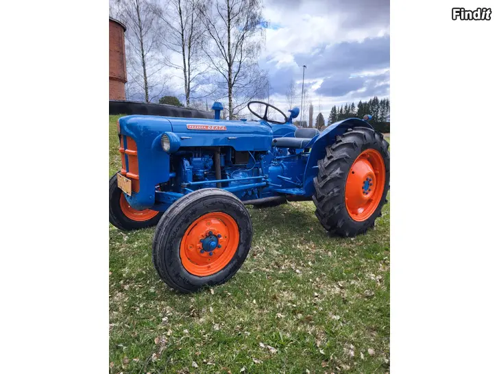 Säljes Fordson Dexta