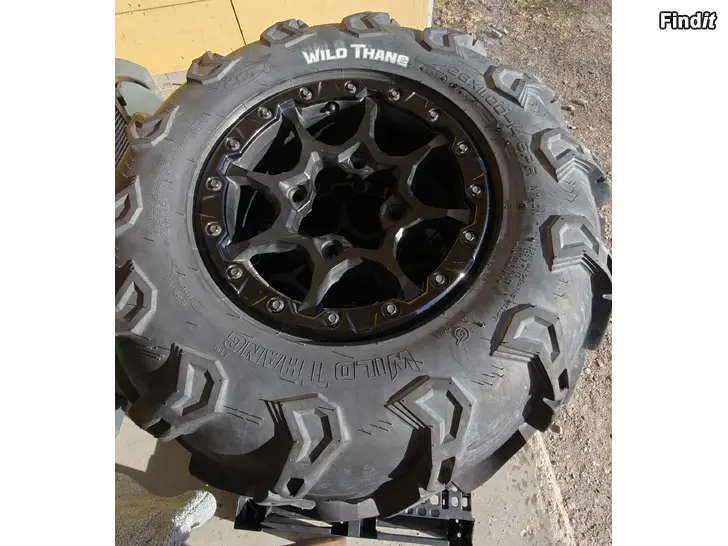 Säljes Can-am original Beadlock fälgar med 28 tums däck