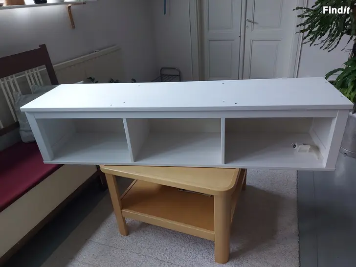Säljes IKEA vägghylla