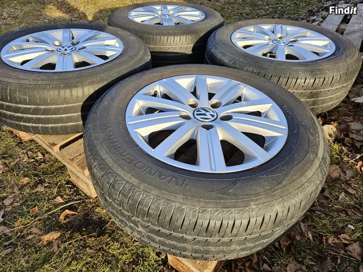 Myydään VW alumiinivateet kesärenkaat, sommardäck