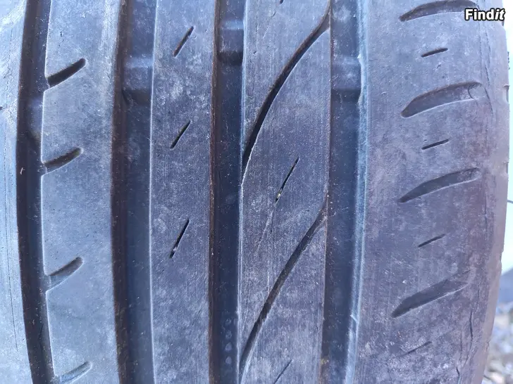 Säljes Bra sommaringar på fina fälgar