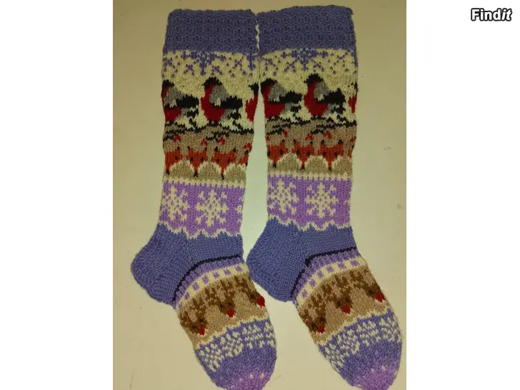 Myydään Punatulkkusukat