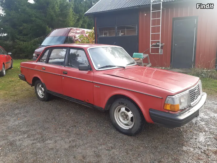 Säljes Volvo 244