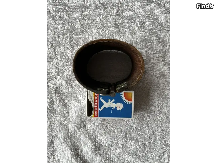 Säljes Armband handgjort läder